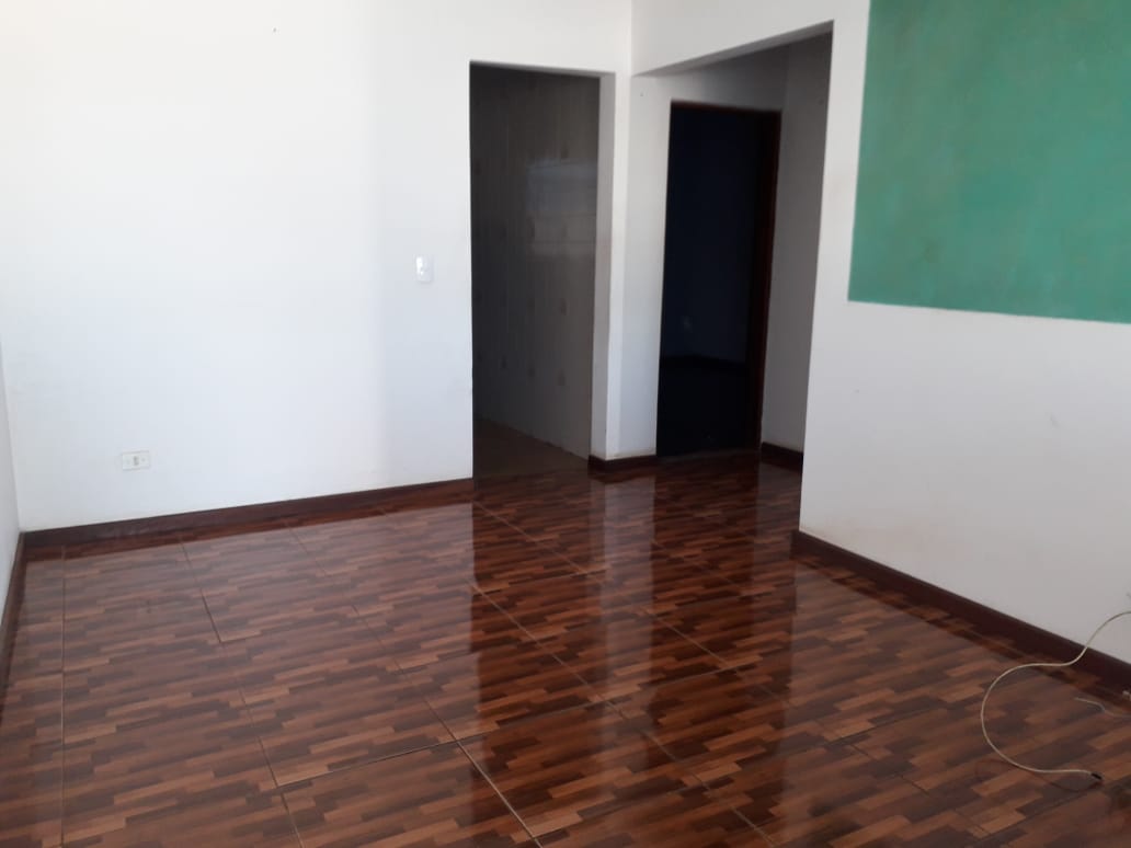 Casa à venda com 2 quartos, 80m² - Foto 3