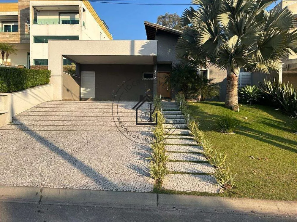 Casa de Condomínio à venda com 3 quartos, 560m² - Foto 3