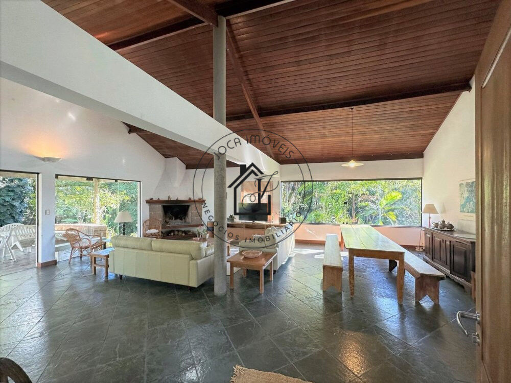 Casa de Condomínio à venda com 3 quartos, 10490m² - Foto 13