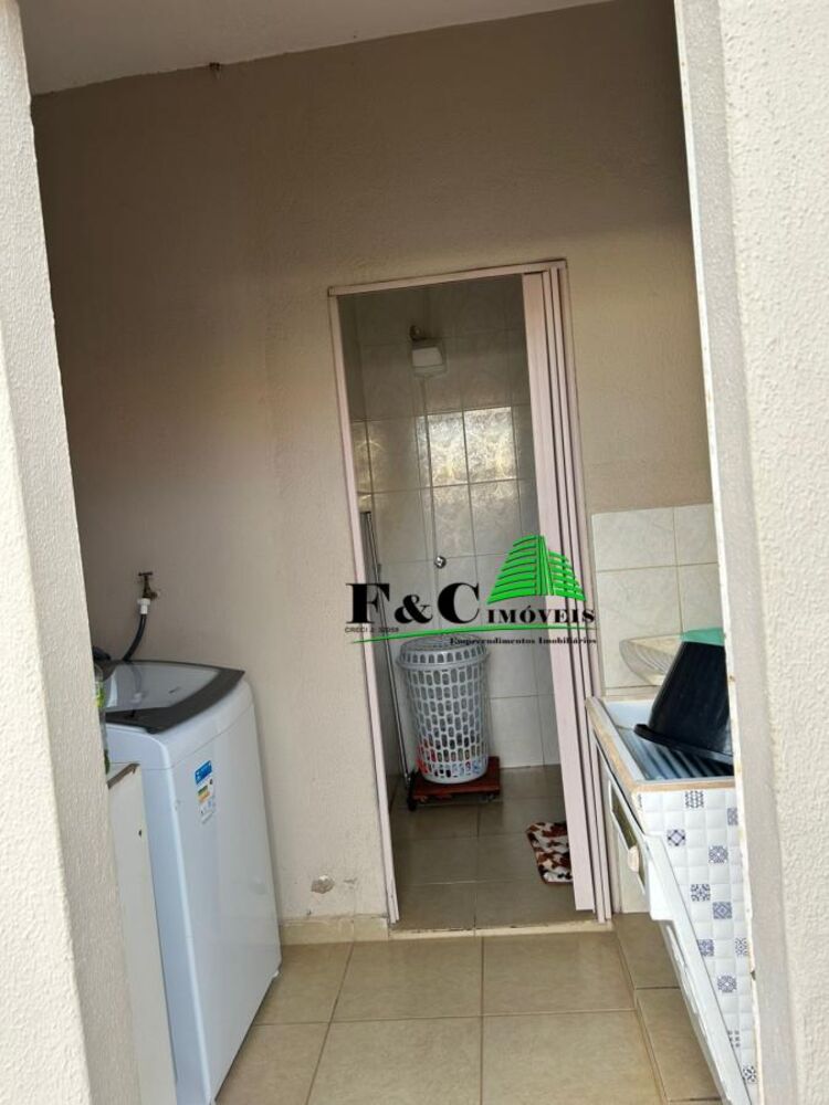 Casa à venda com 3 quartos, 265m² - Foto 3