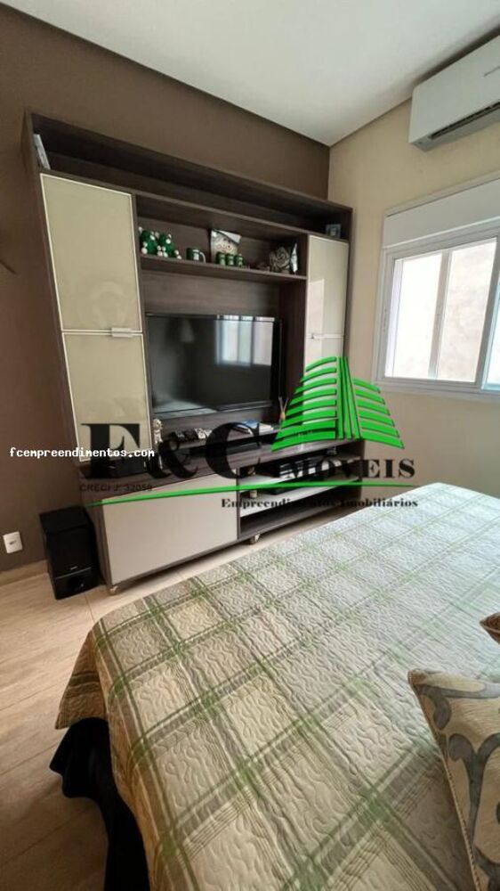Sobrado à venda com 4 quartos, 250m² - Foto 4