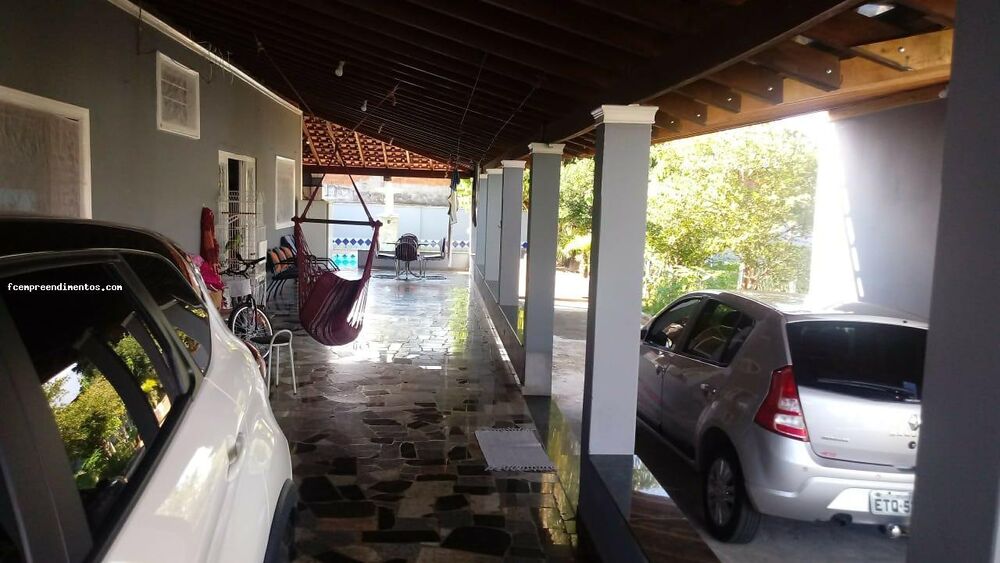 Chácara à venda com 3 quartos, 1250m² - Foto 1