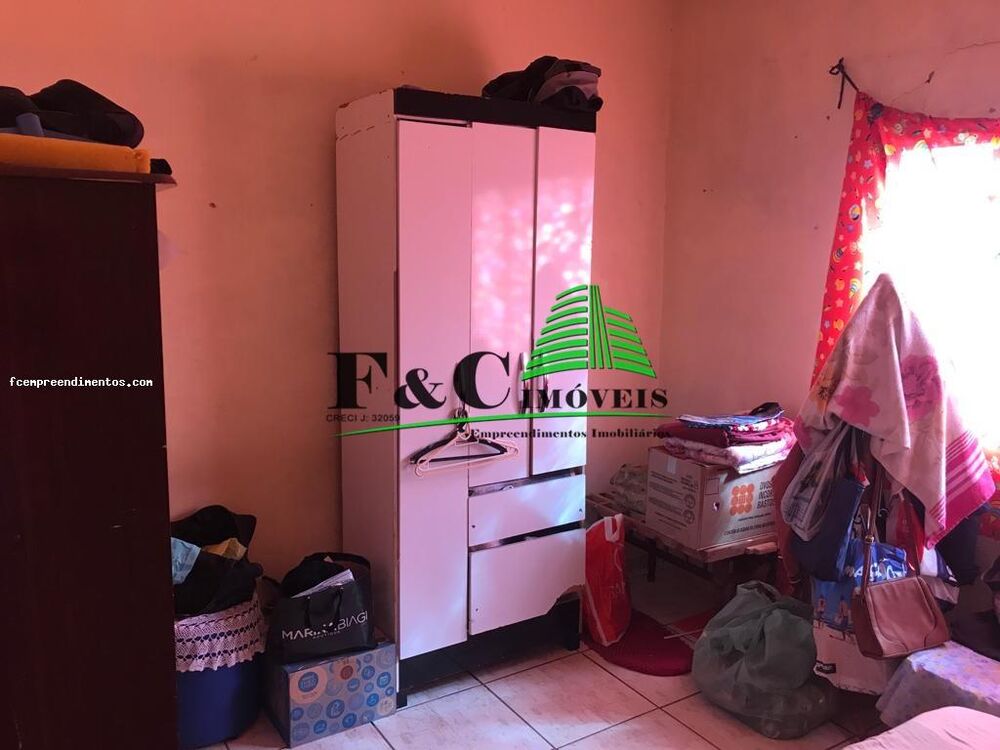 Casa à venda com 2 quartos, 250m² - Foto 6