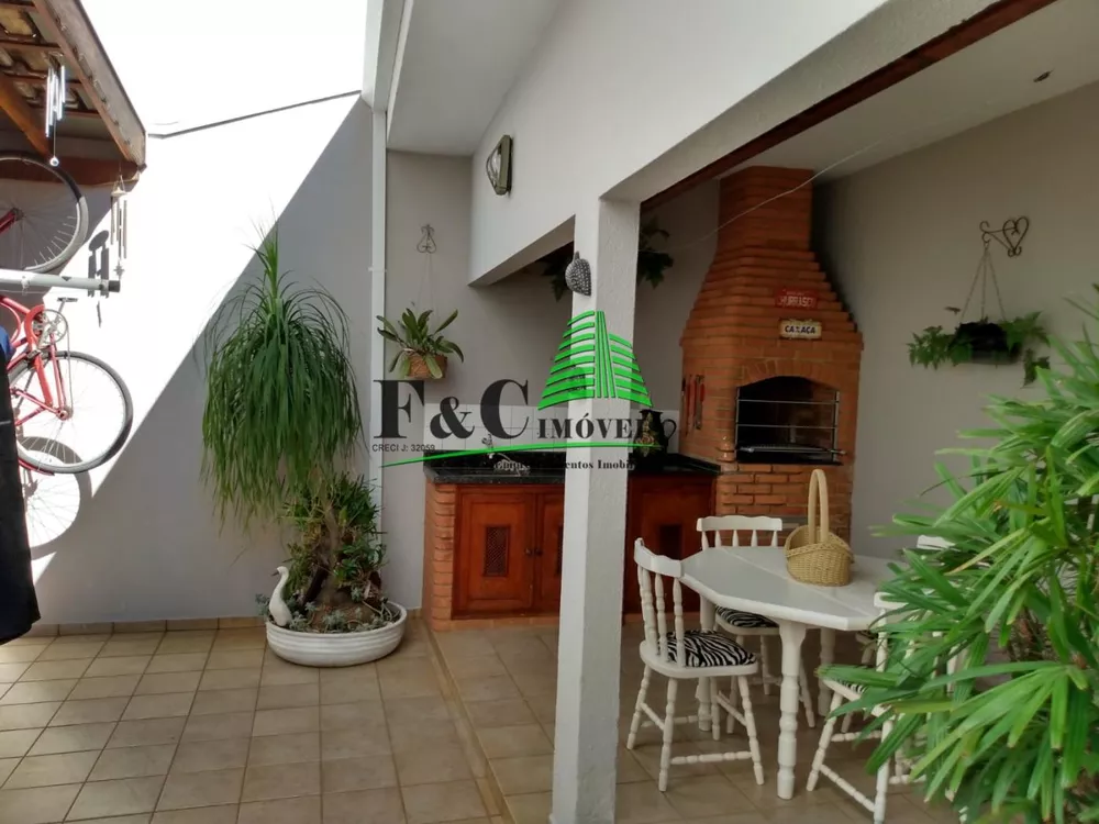 Sobrado à venda com 3 quartos, 178m² - Foto 2