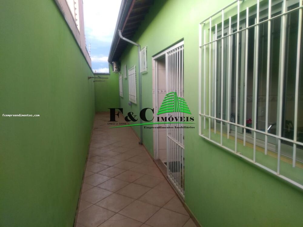 Casa à venda com 2 quartos, 300m² - Foto 5