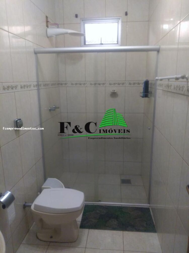 Casa à venda com 2 quartos, 300m² - Foto 4