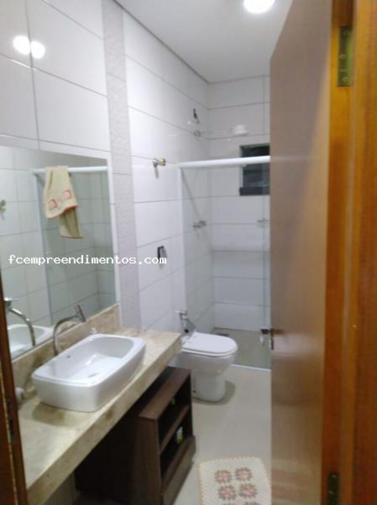 Chácara, 4 quartos, 2500 m² - Foto 1