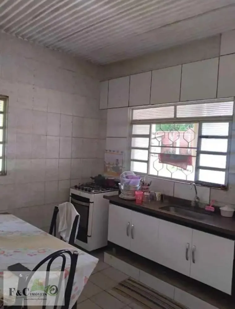 Chácara, 4 quartos, 650 m² - Foto 2