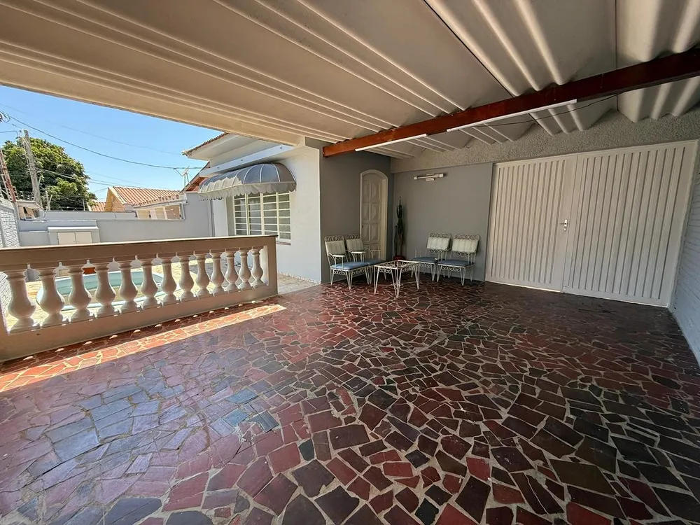 Casa, 3 quartos, 200 m² - Foto 1