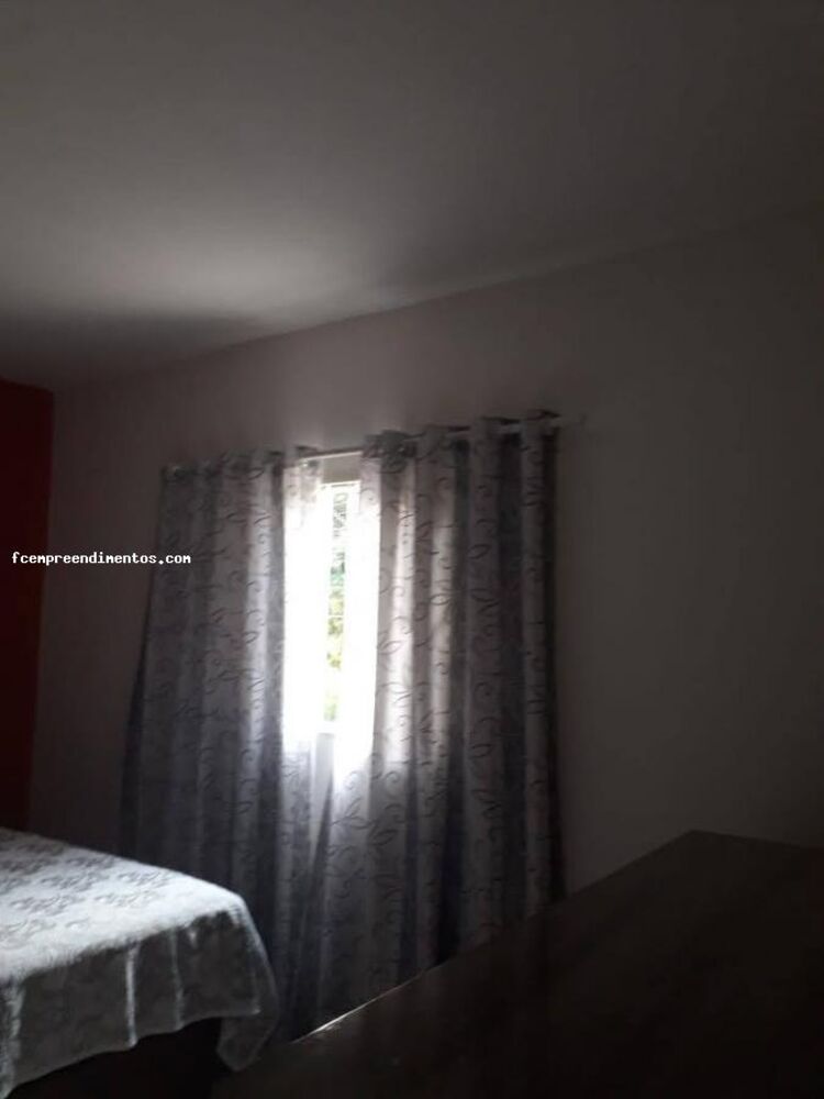 Casa à venda com 4 quartos, 169m² - Foto 2