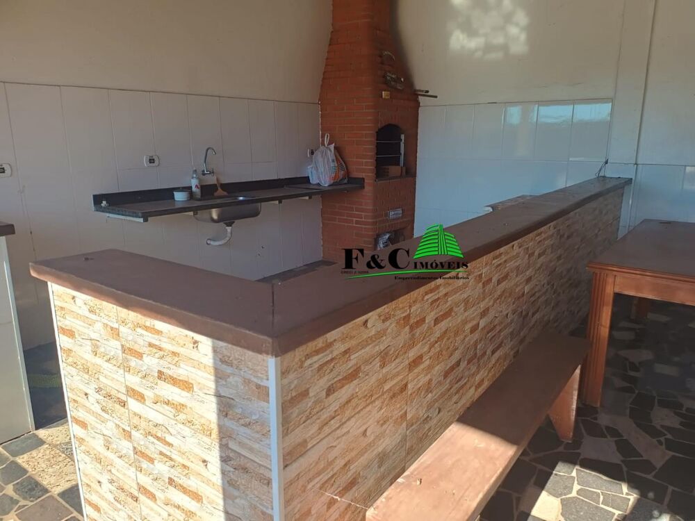 Chácara à venda com 3 quartos, 1800m² - Foto 2