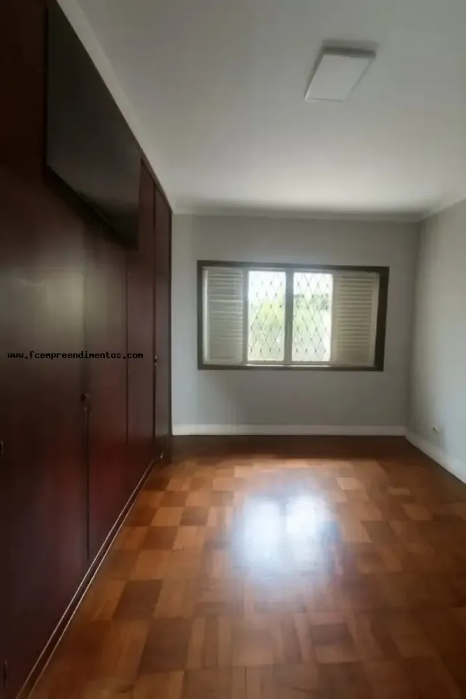 Casa, 3 quartos, 321 m² - Foto 2
