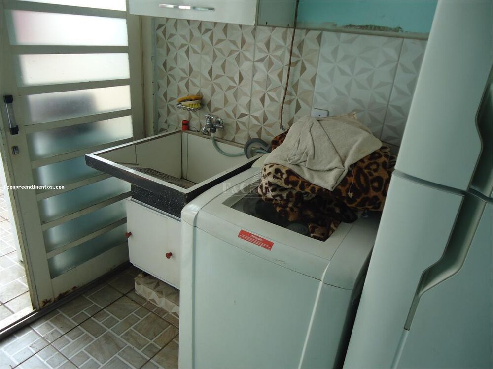 Casa à venda com 3 quartos, 140m² - Foto 14