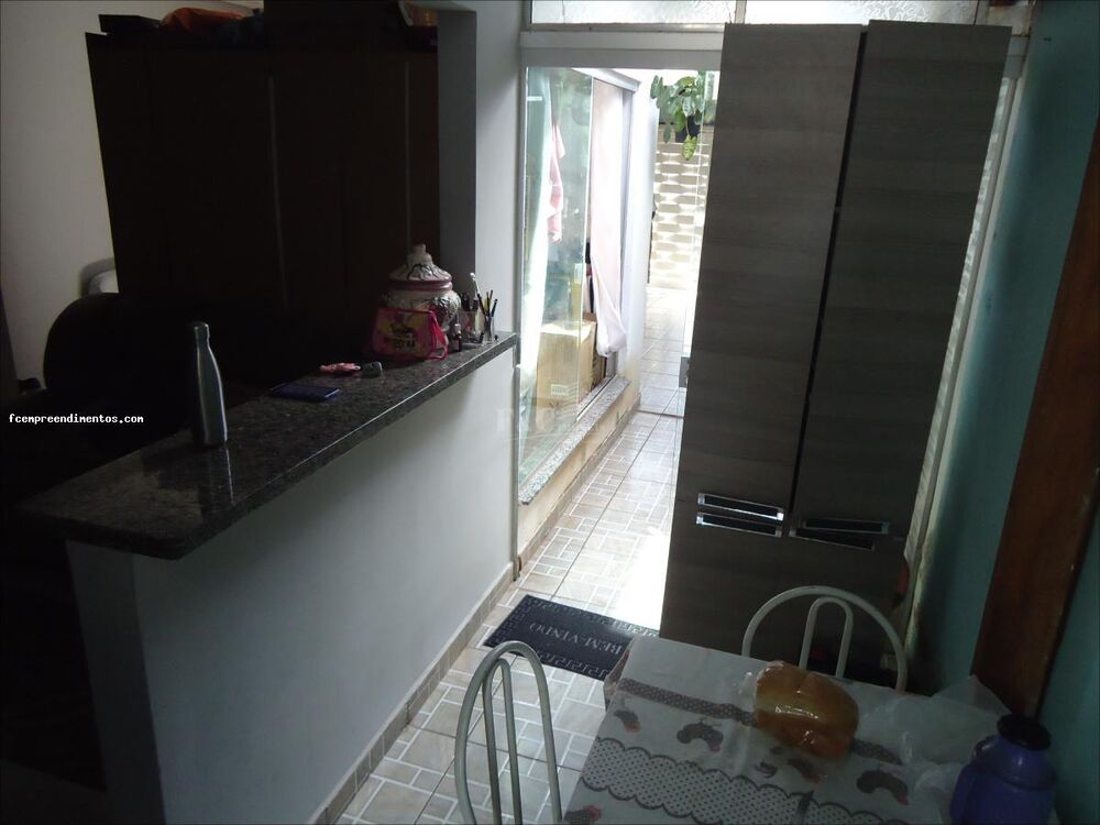 Casa à venda com 3 quartos, 140m² - Foto 17