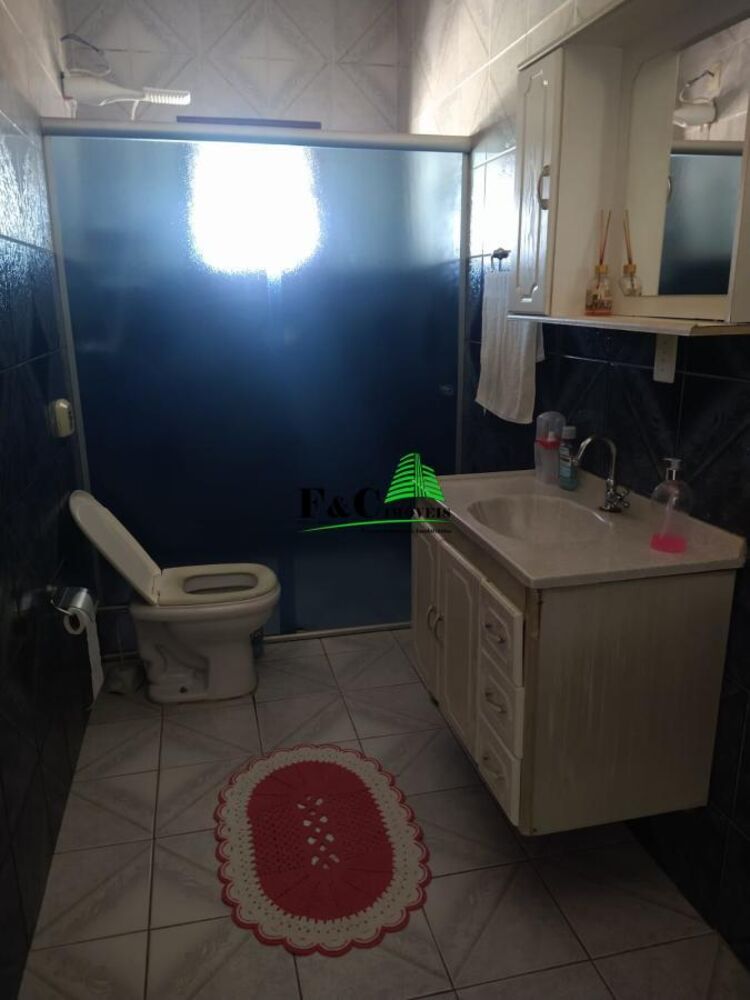 Sobrado à venda com 3 quartos, 200m² - Foto 4