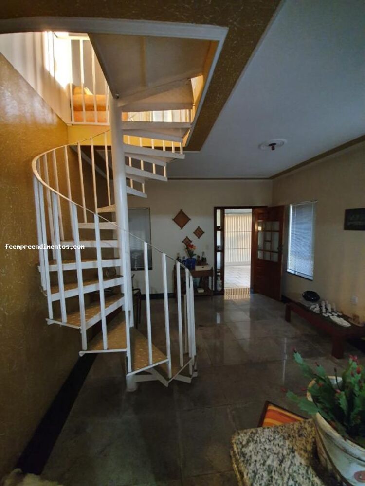Casa à venda com 2 quartos, 234m² - Foto 5