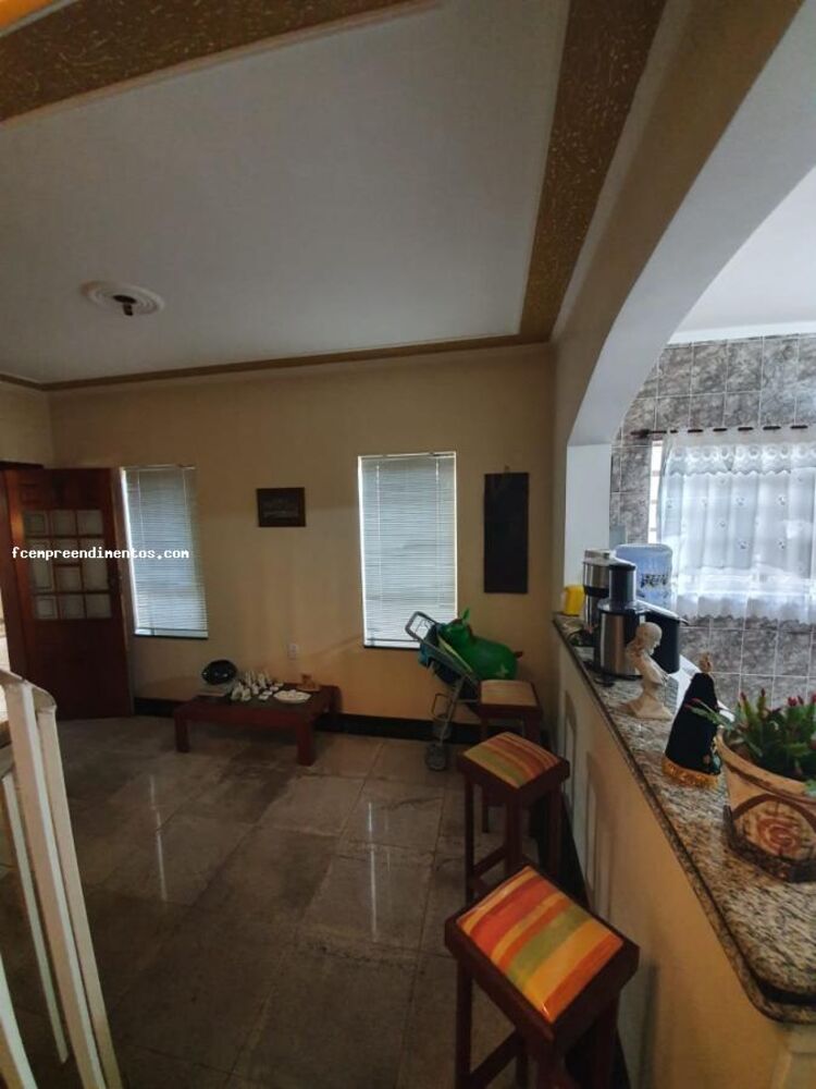 Casa à venda com 2 quartos, 234m² - Foto 6
