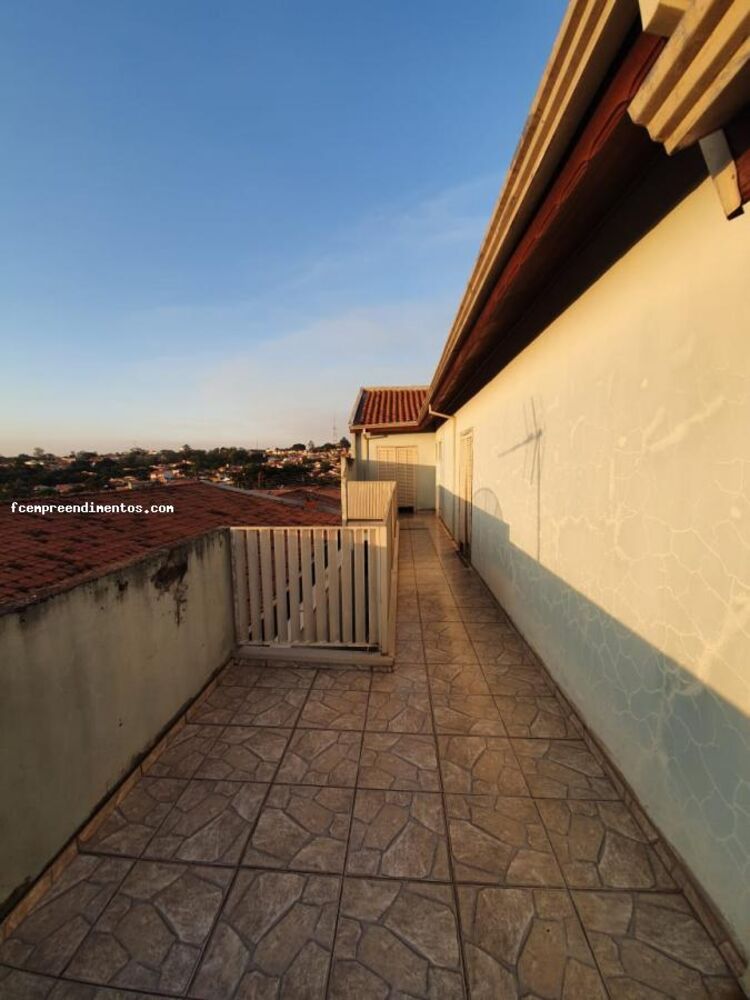 Casa à venda com 2 quartos, 234m² - Foto 9