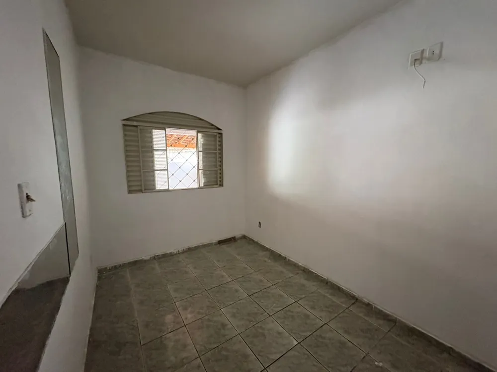 Casa, 4 quartos, 170 m² - Foto 2