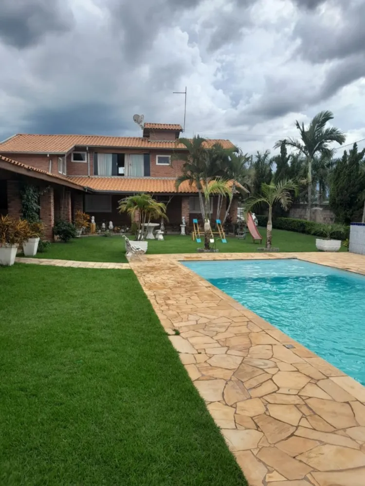 Chácara, 4 quartos, 1280 m² - Foto 1