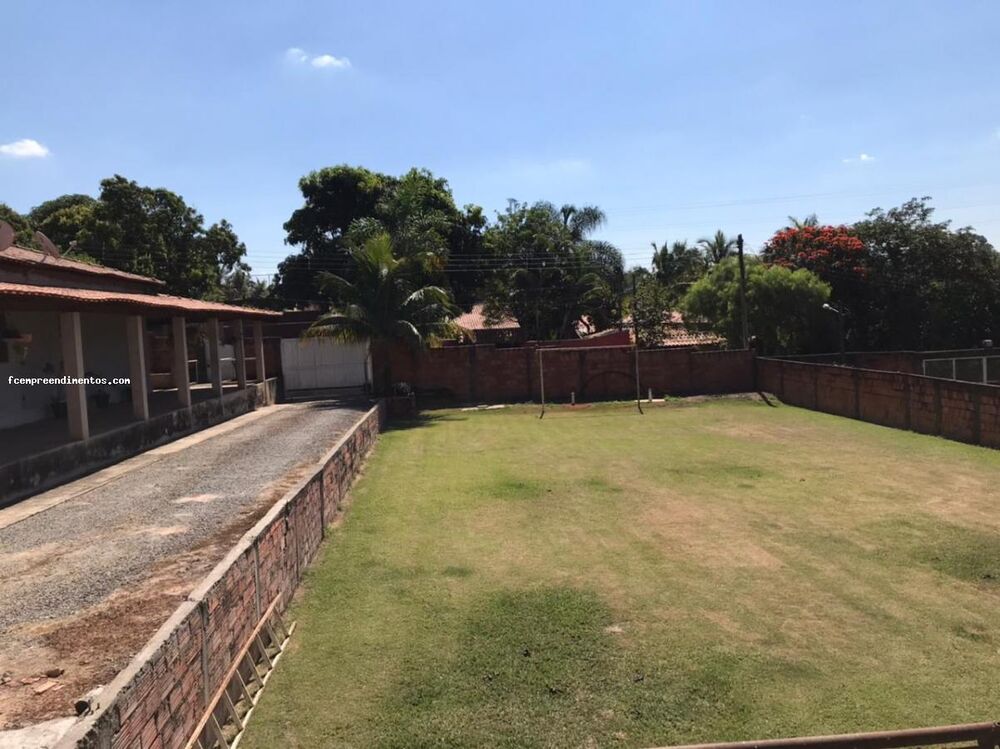 Chácara à venda com 3 quartos, 1280m² - Foto 2