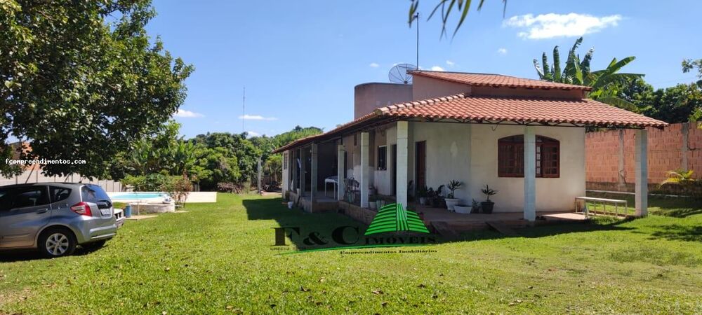 Chácara, 3 quartos, 1511 m² - Foto 2