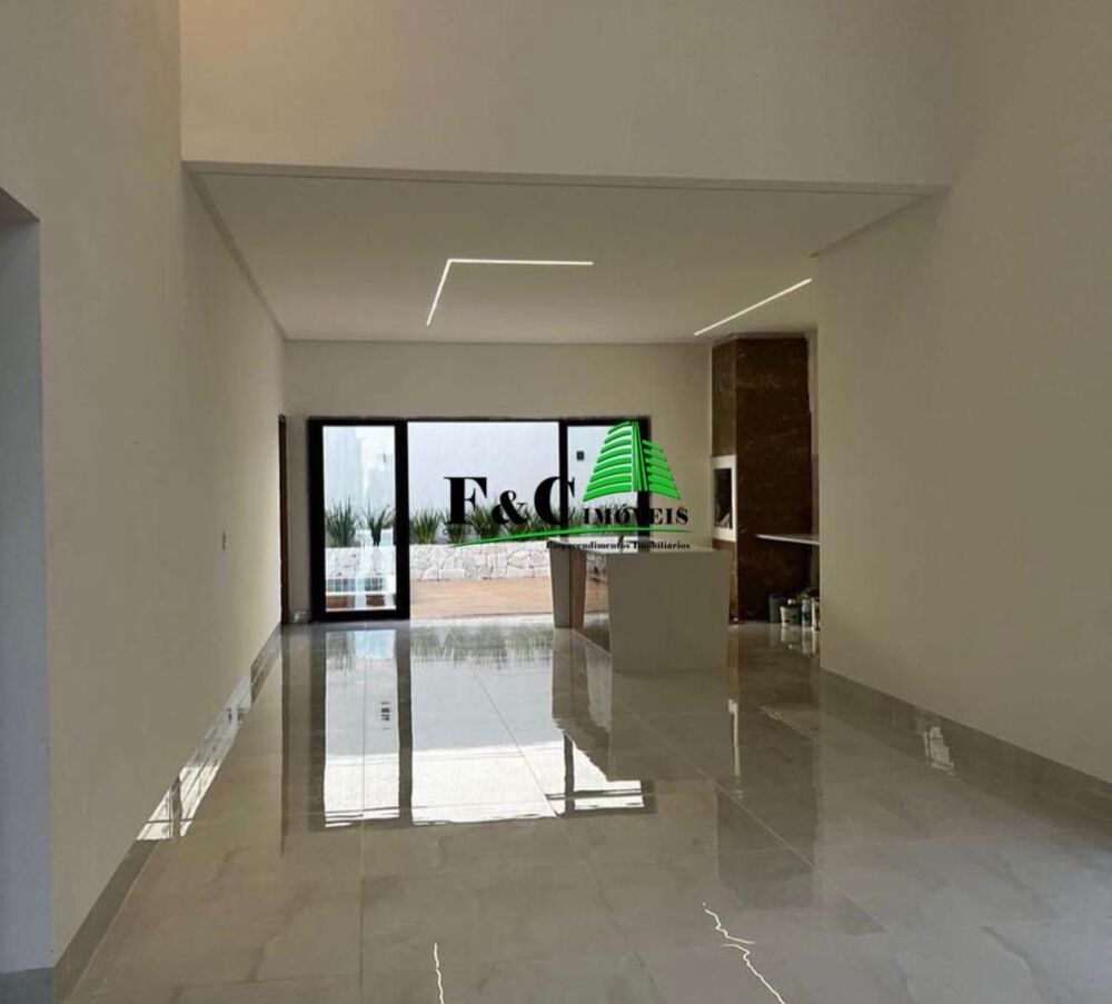 Casa à venda com 4 quartos, 360m² - Foto 1