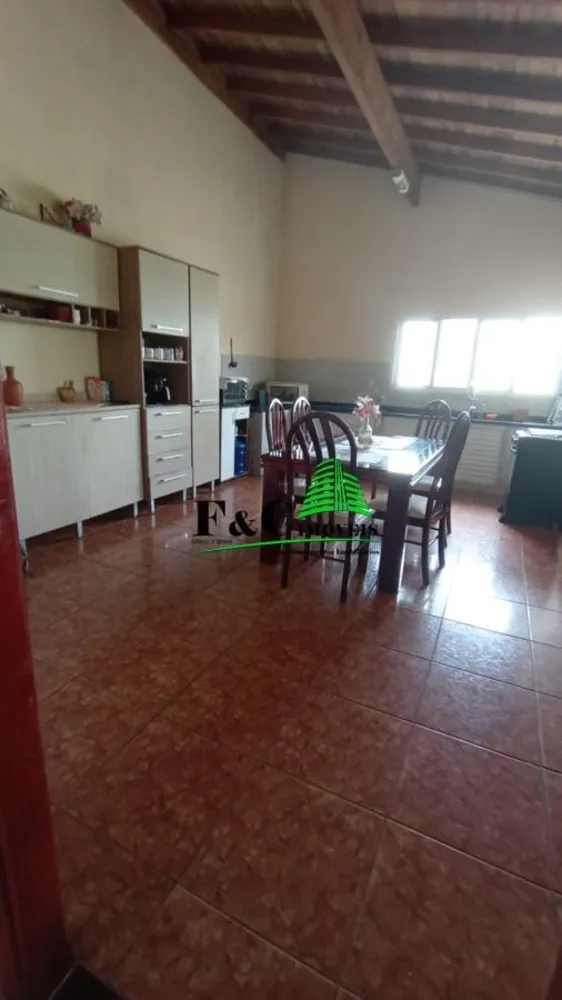 Chácara, 2 quartos, 2360 m² - Foto 1