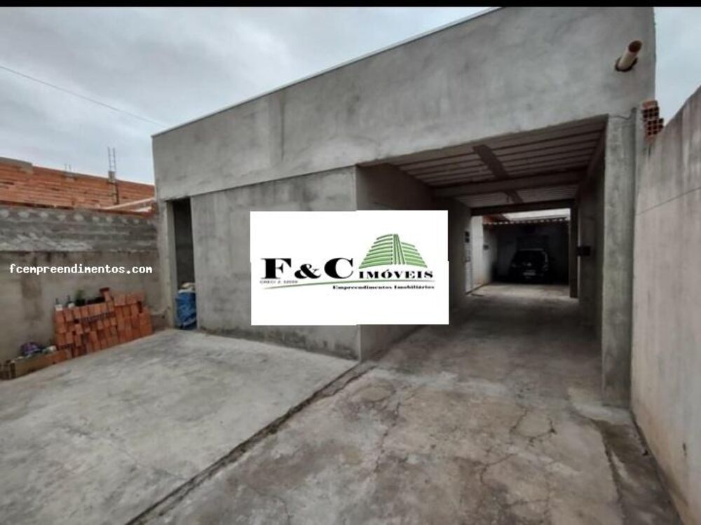 Casa à venda com 2 quartos, 200m² - Foto 8