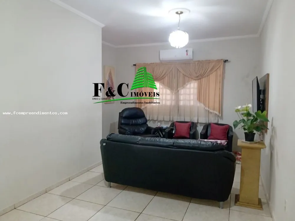Casa, 3 quartos - Foto 1