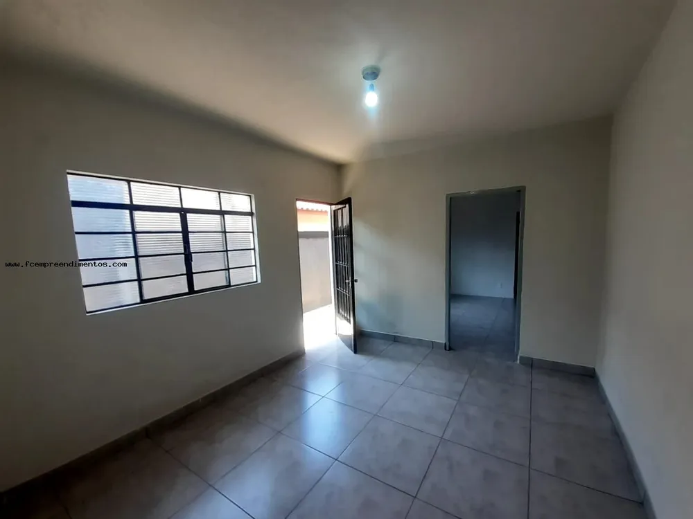 Casa, 2 quartos, 80 m² - Foto 2