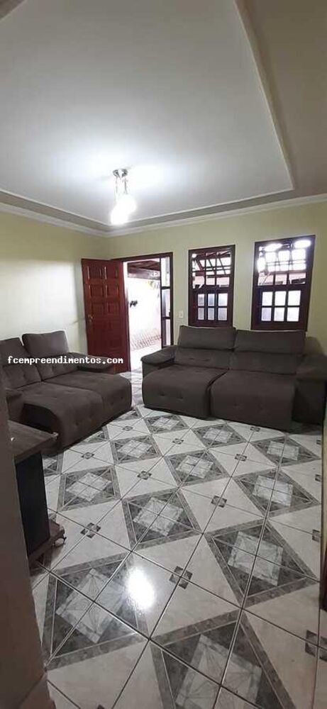 Casa à venda com 3 quartos, 218m² - Foto 3