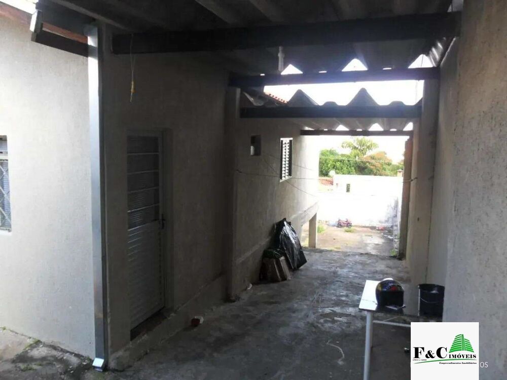 Casa à venda com 3 quartos, 250m² - Foto 2