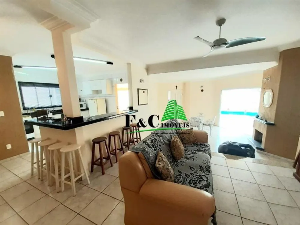 Casa de Condomínio, 4 quartos - Foto 1