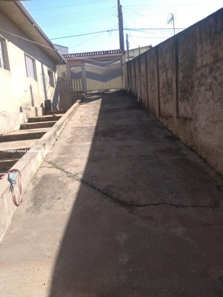 Casa à venda com 3 quartos, 957m² - Foto 4