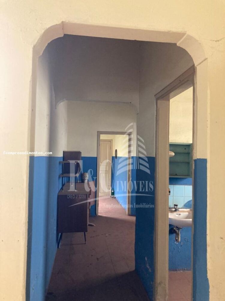 Casa à venda com 3 quartos, 253m² - Foto 3