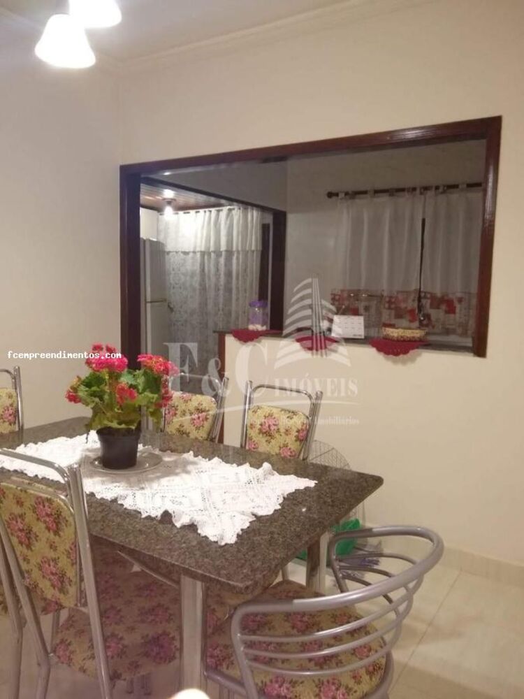 Sobrado à venda com 3 quartos, 180m² - Foto 3