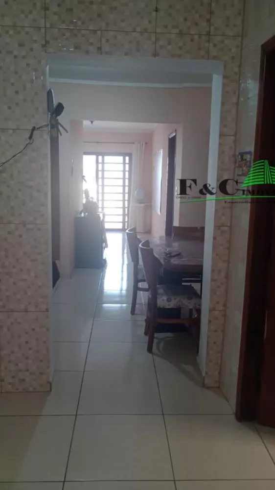 Sobrado à venda com 2 quartos, 110m² - Foto 3