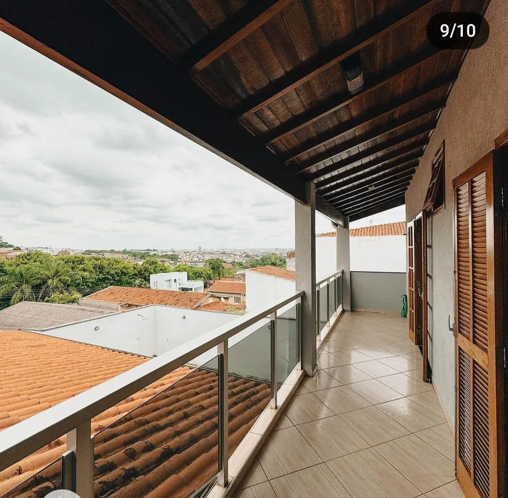 Casa, 3 quartos, 244 m² - Foto 1