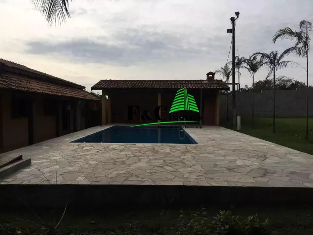 Chácara, 2 quartos, 2200 m² - Foto 2