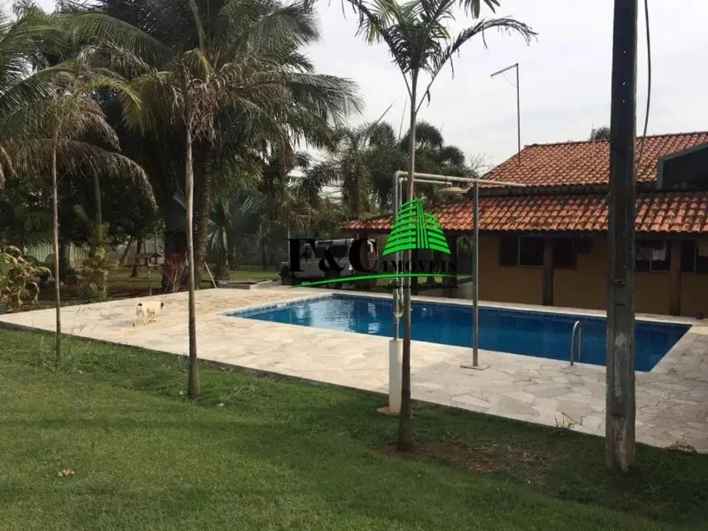 Chácara, 2 quartos, 2200 m² - Foto 1