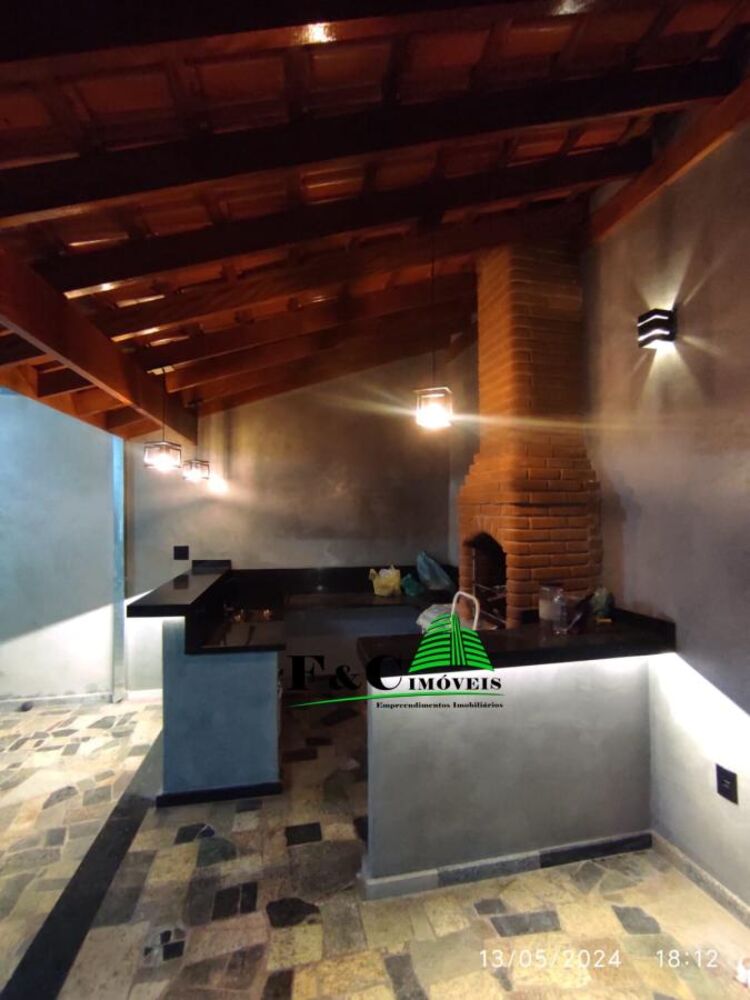 Casa à venda com 3 quartos, 255m² - Foto 3