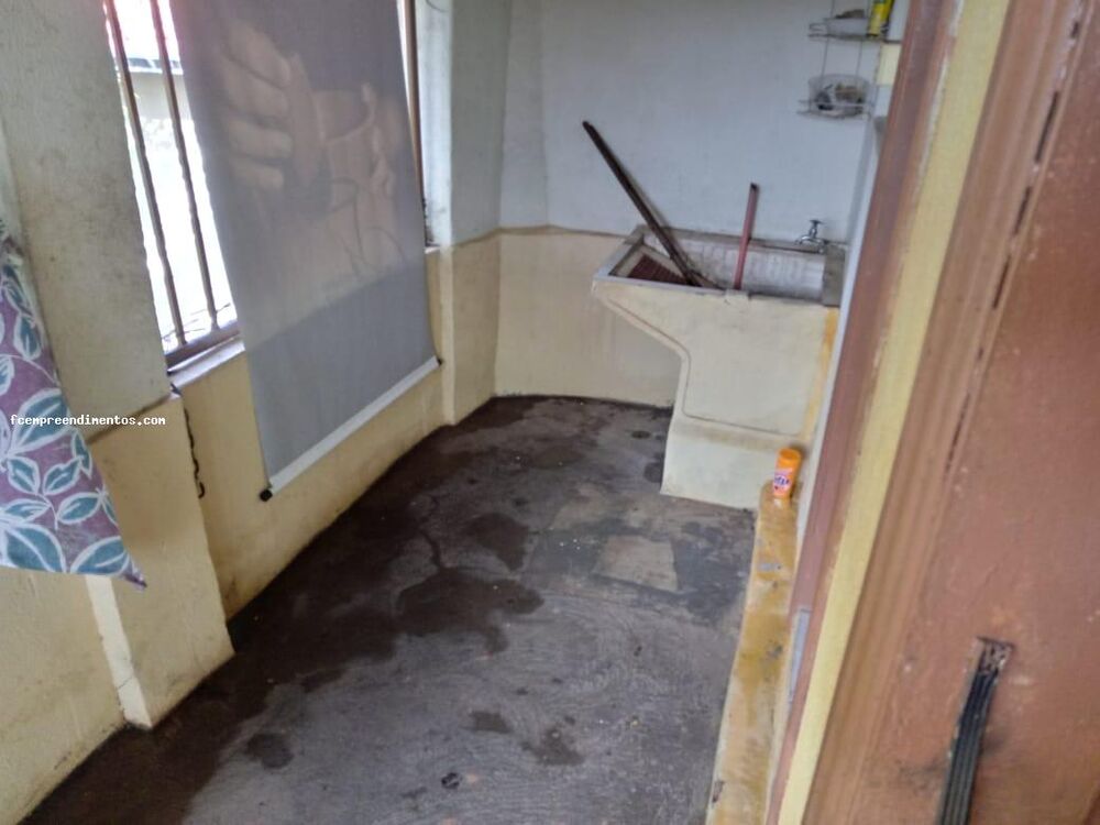 Casa à venda com 4 quartos, 343m² - Foto 3