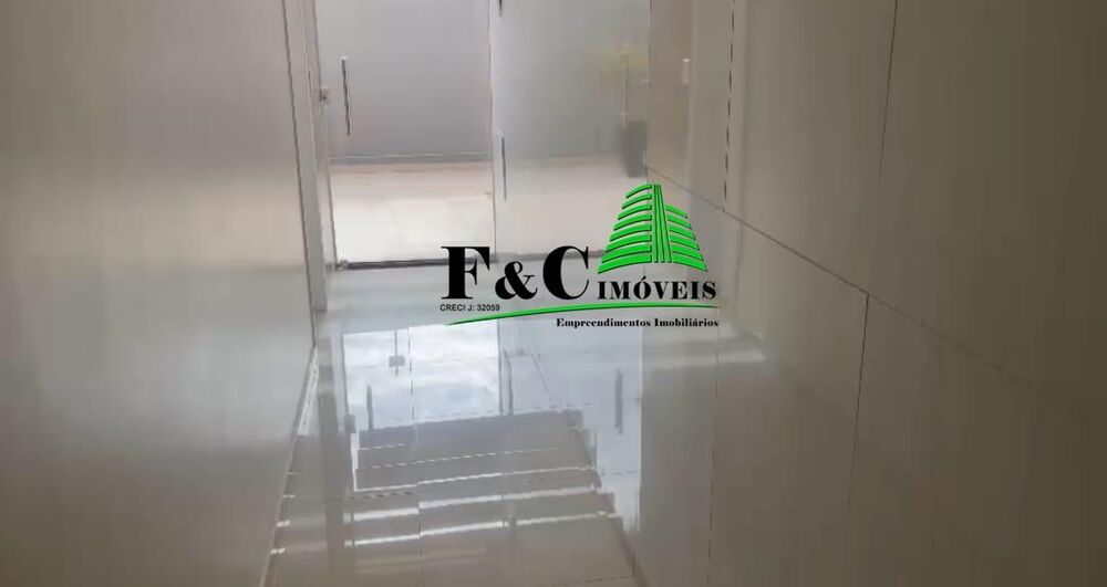 Sobrado à venda com 2 quartos, 300m² - Foto 3