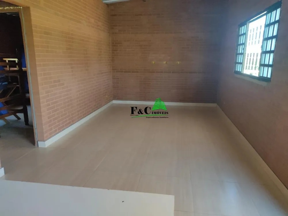 Chácara, 2 quartos, 920 m² - Foto 2