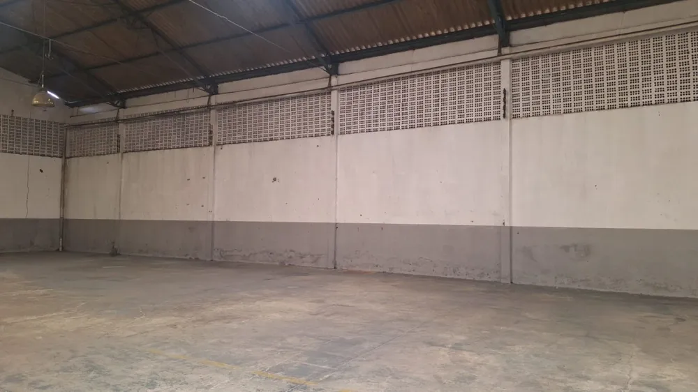Depósito-Galpão, 1600 m² - Foto 2
