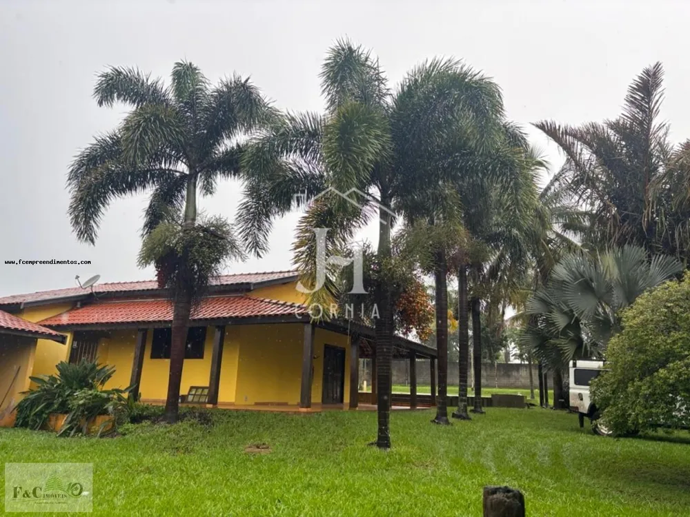 Chácara, 2 quartos, 2300 m² - Foto 1