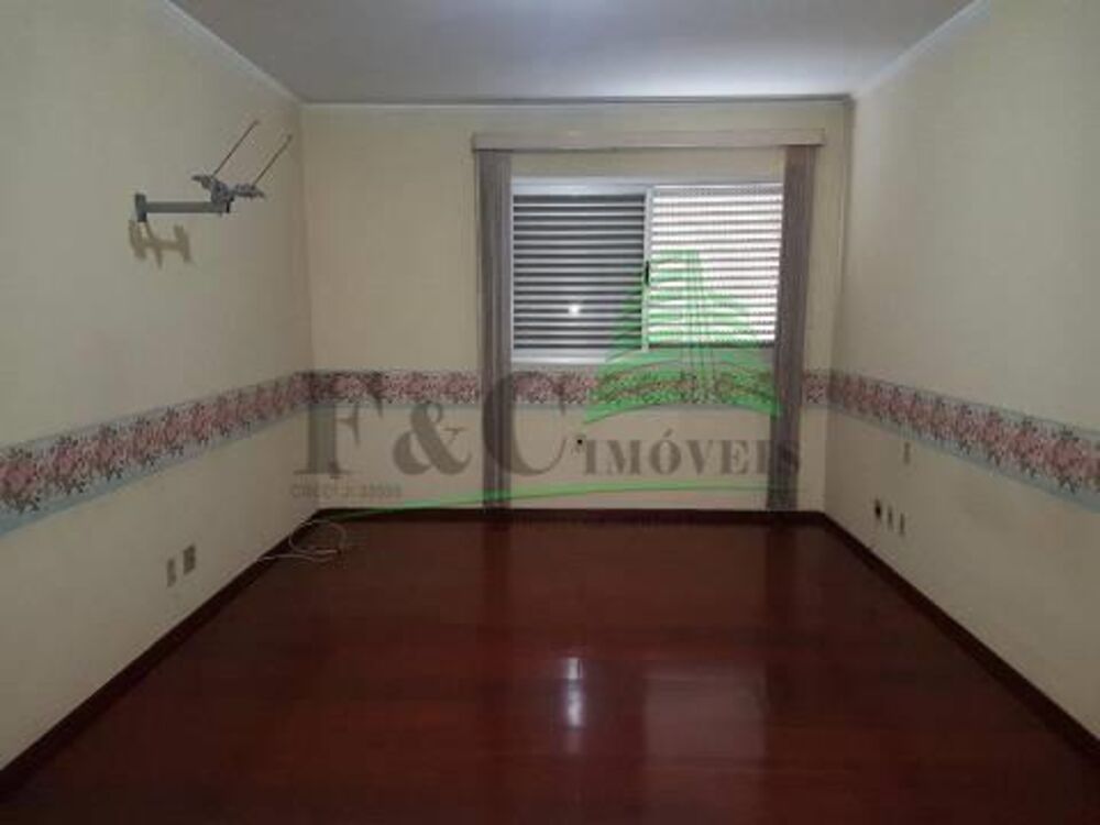 Apartamento à venda com 4 quartos, 176m² - Foto 1