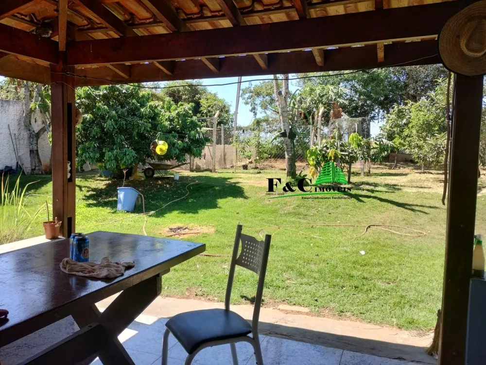 Chácara, 3 quartos, 1500 m² - Foto 1