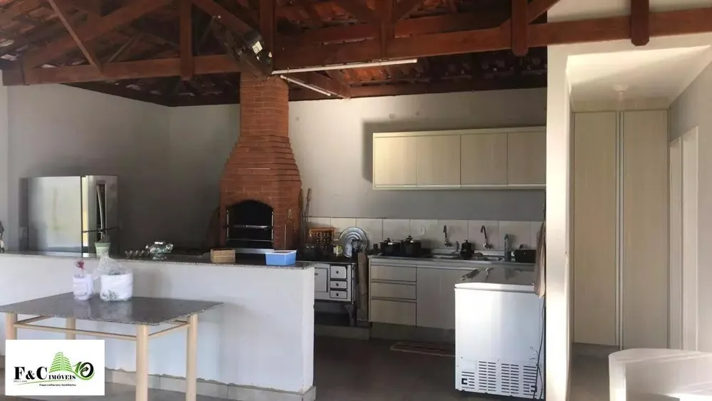 Chácara, 3 quartos, 1500 m² - Foto 1